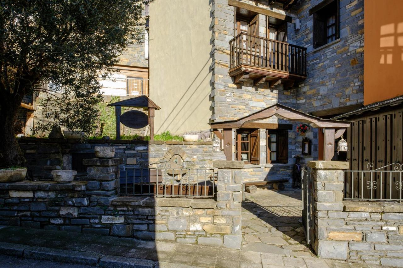 El Rincon De Andrea Apartamentos Biescas  Εξωτερικό φωτογραφία